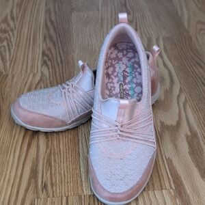 Skechers Classic Fit Air Cooled Memory Foam Pink Slip-On Sneakers